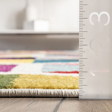 nuLOOM Carnival Maris Triangles Geometric Rug