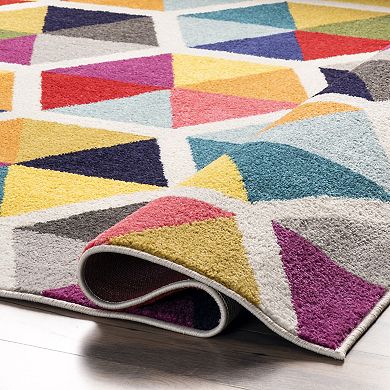 nuLOOM Carnival Maris Triangles Geometric Rug