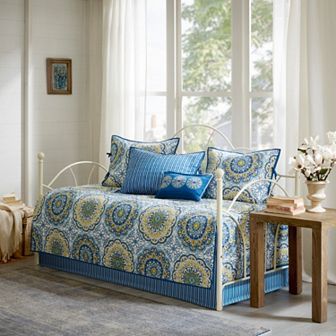 Madison Park 6 pc Moraga Daybed Set with Throw Pillow