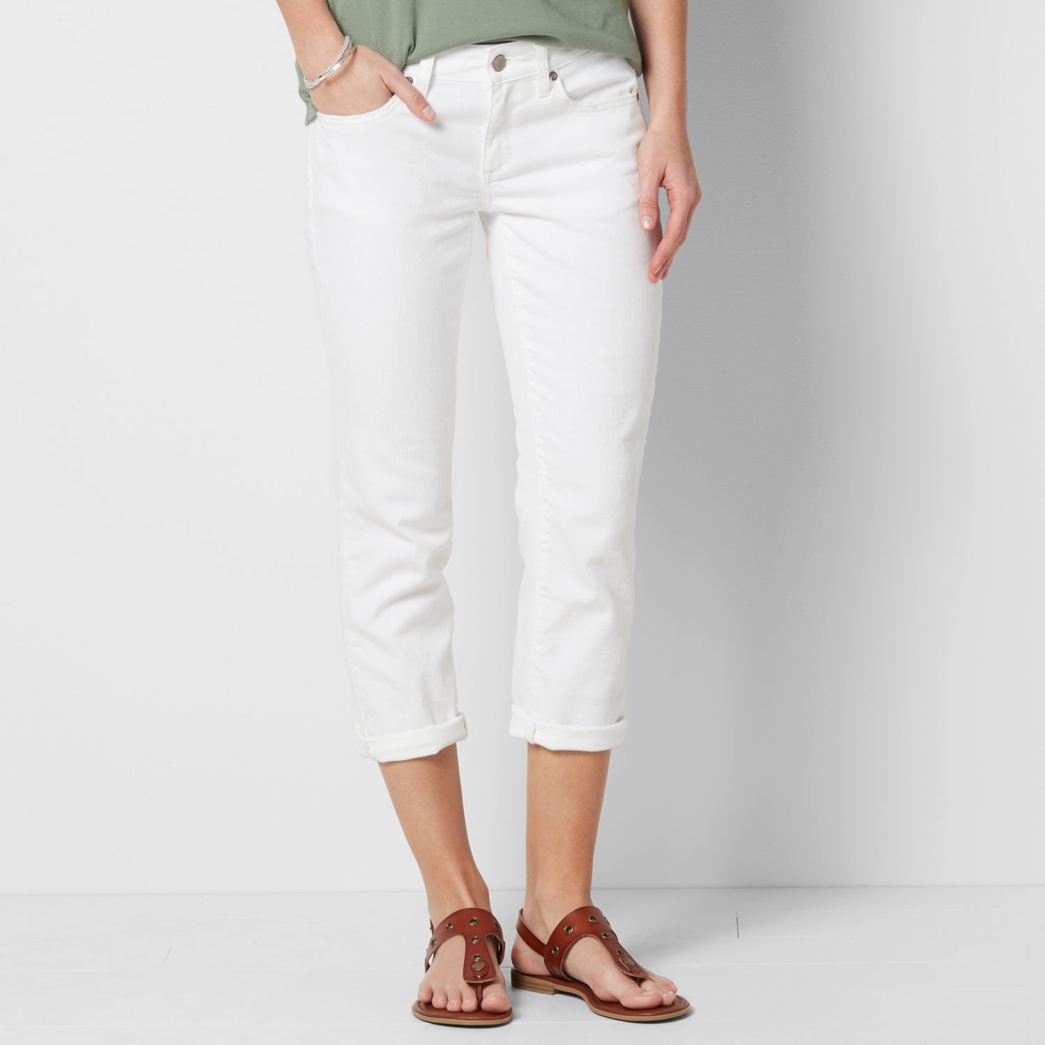 womens white capri jeans