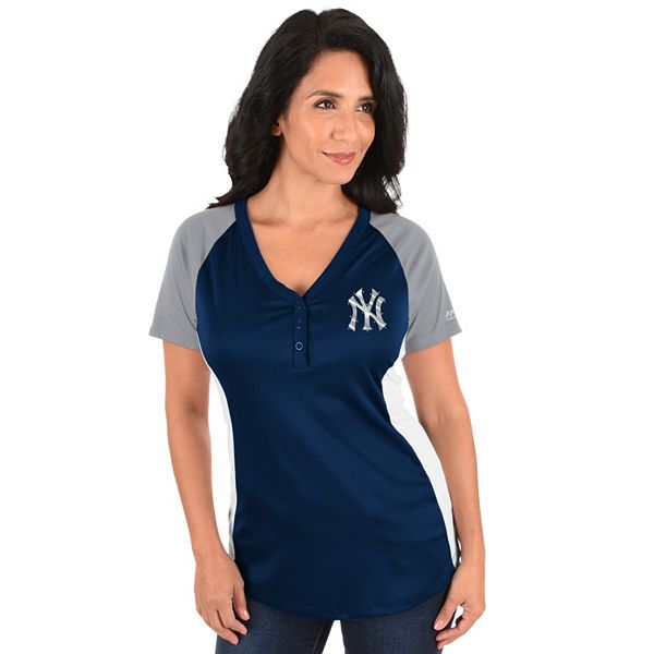 New York Yankees MLB Majestic Women's Plus Size League Diva T-Shirt  Size 4X, NWT