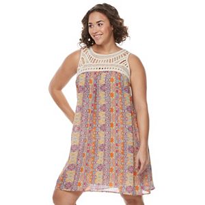 Juniors' Plus Size Speechless Crochet Shift Dress