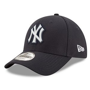 Adult New Era New York Yankees 9FORTY Bevel Logo Adjustable Cap