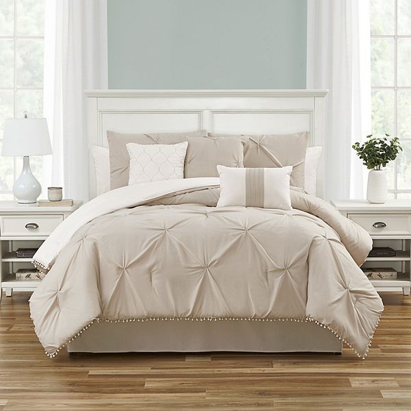 PomPom Comforter Set