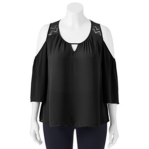 Juniors' Plus Size Candie's® Keyhole Cold Shoulder Top