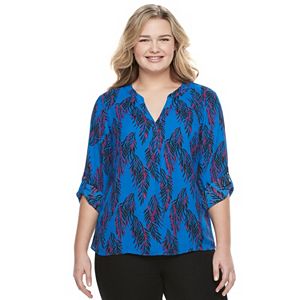 Juniors' Plus Size Candie's® Back Keyhole Splitneck Top