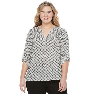 Juniors' Plus Size Candie's® Back Keyhole Splitneck Top
