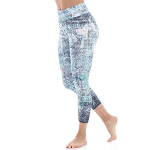 Women's Balance Collection Peyton Capri Leggings