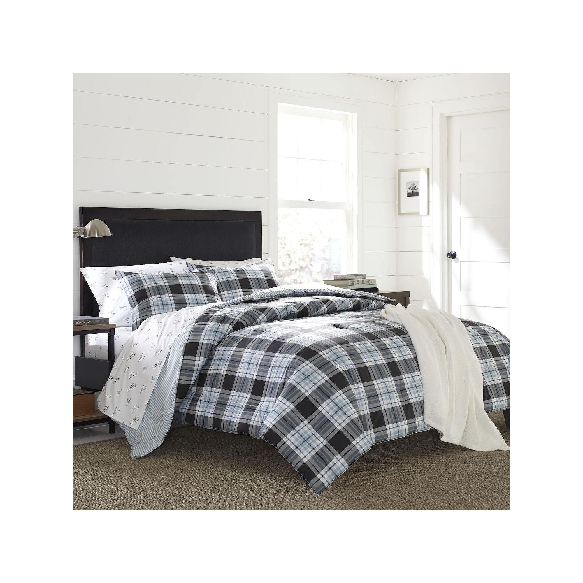 Eddie Bauer Lewis Reversible Comforter Set, Blue Team