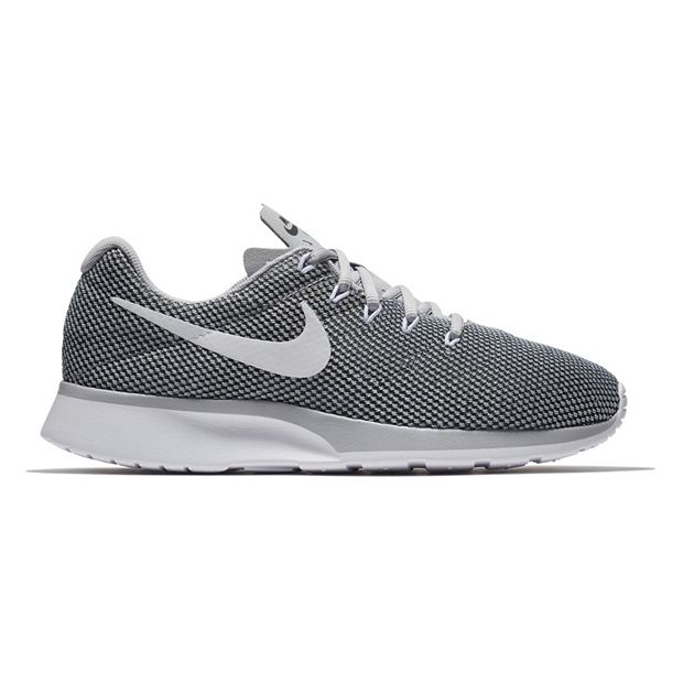 Nike tanjun hotsell racer mens trainers