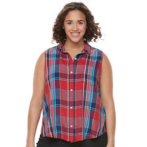Juniors' Plus Size SO® Pleated Sleeveless Shirt
