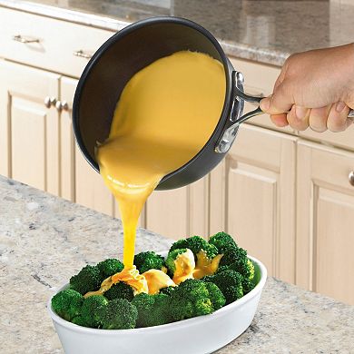 Cuisinart Chef's Classic Nonstick Hard-Anodized Stainless Steel 1-qt. Saucepan with Pour Spout