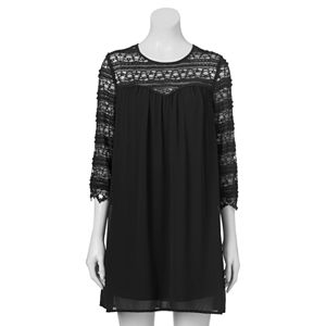 Juniors' Speechless Lace Illusion Shift Dress