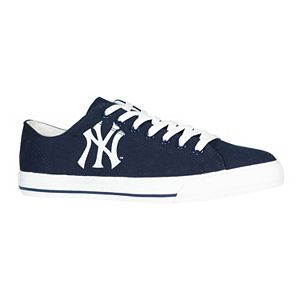 Adult Row One New York Yankees Victory Sneakers