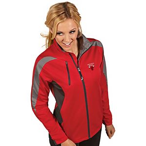 Women's Antigua Chicago Bulls Discover Pullover