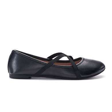 SO® Social Women's Ballet Flats