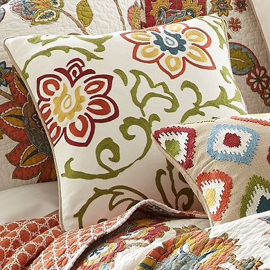 Hazel Floral Pattern Throw Pillow
