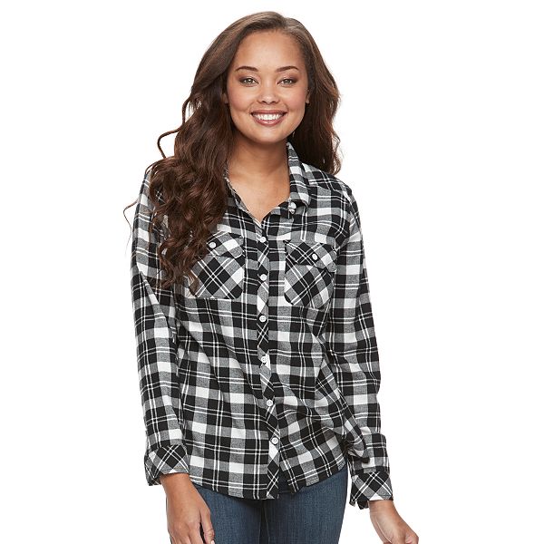 Petite Croft & Barrow® Flannel Plaid Button-Down Shirt