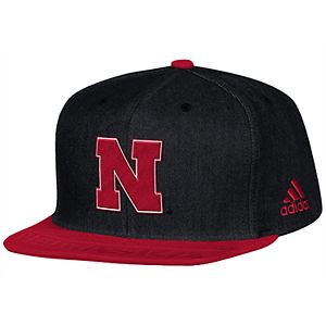 Adult adidas Nebraska Cornhuskers Player Snapback Cap