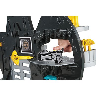 Imaginext DC Superfriends Batcave by Fisher-Price