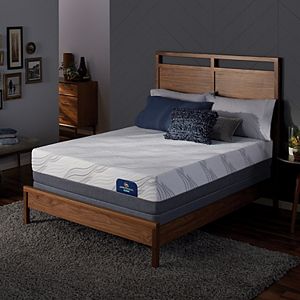 Serta Fieldspring Luxury Firm Mattress & Box Spring Set