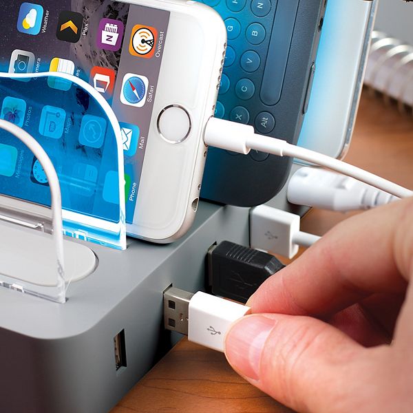 Smart Gear Light Up 4 Port USB Charging Stand