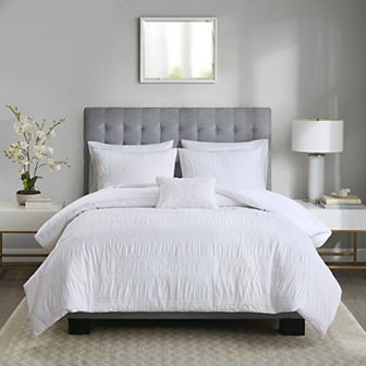Madison Park 4 pc Kate Seersucker Duvet Cover Set with Throw Pillow