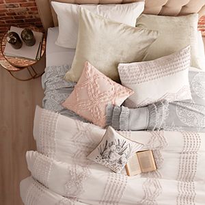 Peri Cut Geometric Pillow Sham