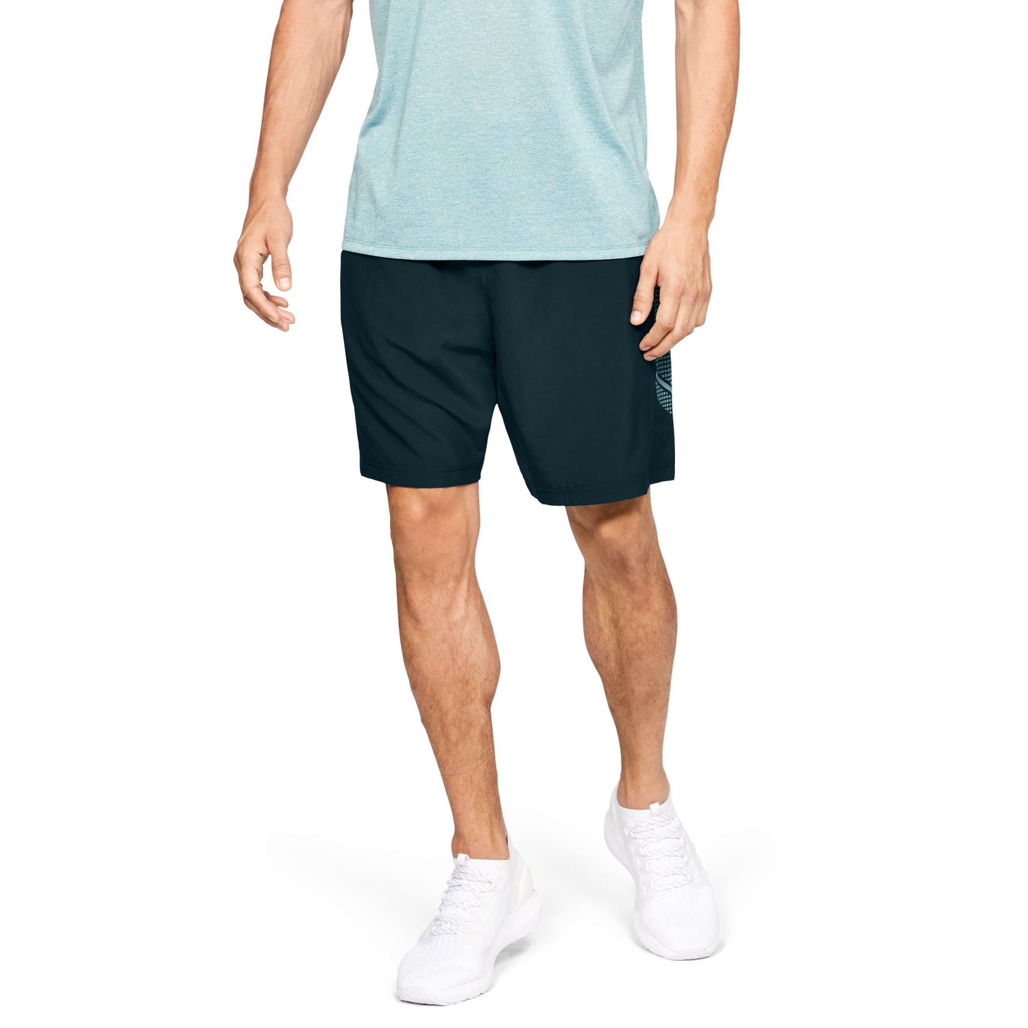 ua woven graphic short