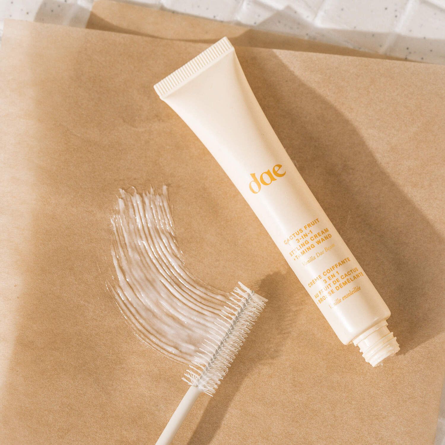 dae Cactus Fruit 3-in-1 Styling Cream with Taming Wand