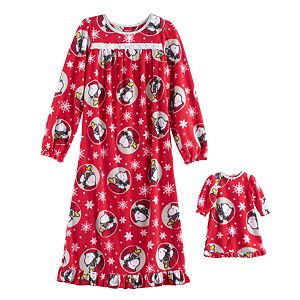 Girls 4-10 Jammies For Your Families Peanuts Snoopy & Woodstock Sledding Microfleece Nightgown & Doll Gown Set