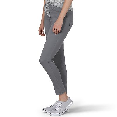 LEE Women's Sculpting Pull On Capri Jean, Black, 14 Petite