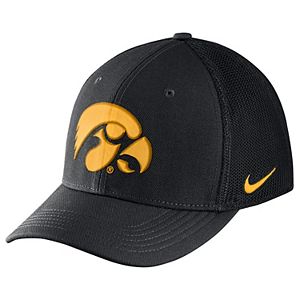 Adult Nike Iowa Hawkeyes Aero Classic 99 Flex-Fit Cap