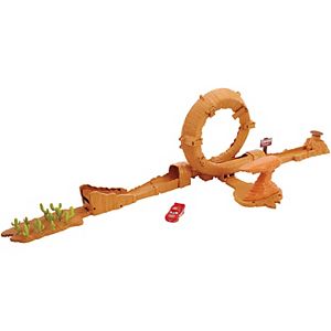 Disney/Pixar Cars 3 Willy's Butte Transforming Track Set by Mattel