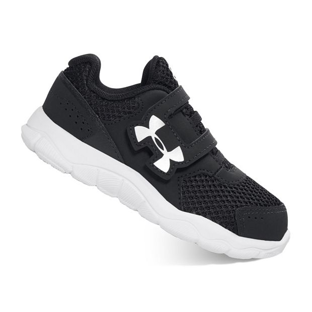 Under armour engage store youth running shoe