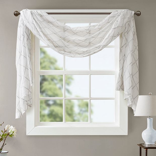 Scarf valance for clearance small window