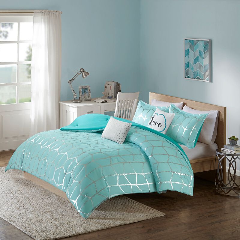 Intelligent Design Khloe Metallic Geometric Printed Comforter Set with Thro