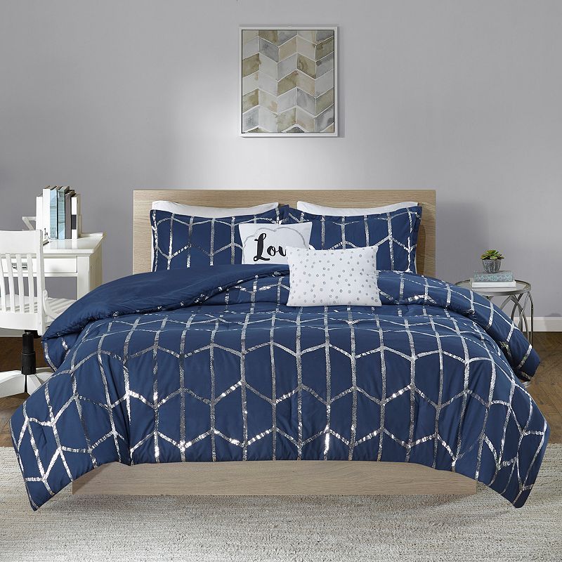 Intelligent Design Khloe Metallic Geometric Printed Comforter Set with Thro