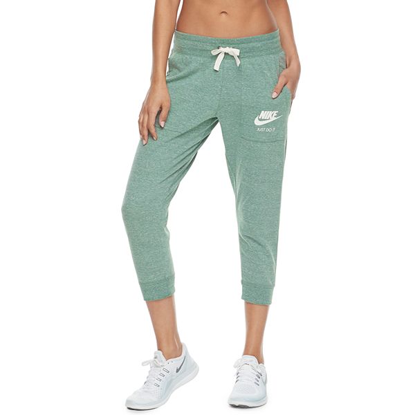 nike women's fly victory capris
