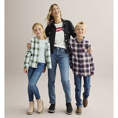 Women's Levi's® Classic Straight-Leg Jeans