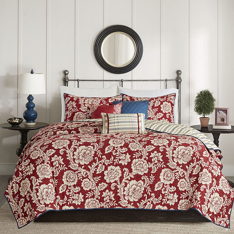 Madison Park Georgia 6-Piece Reversible Quilt Set with Shams and Throw Pill