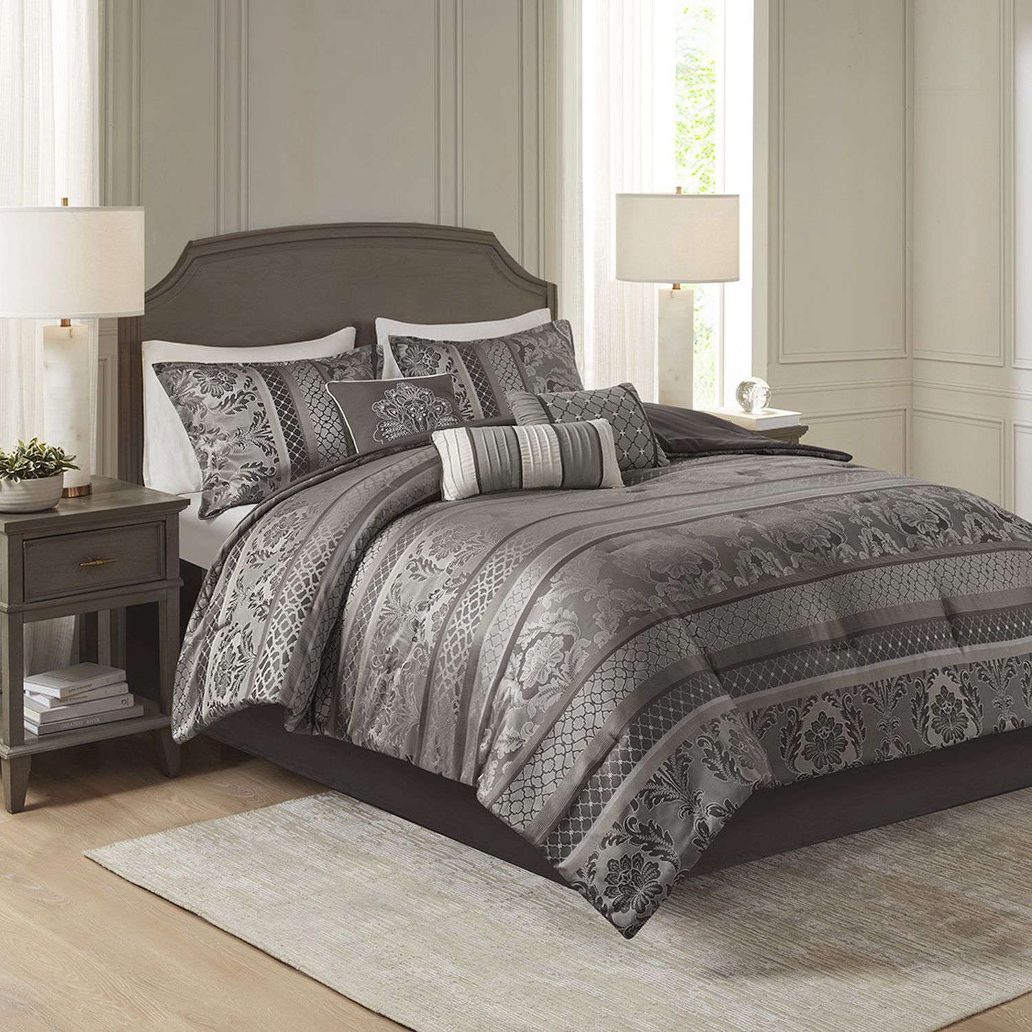 Madison Park Bellagio 7 Piece Jacquard Comforter Set in Brown/Gold