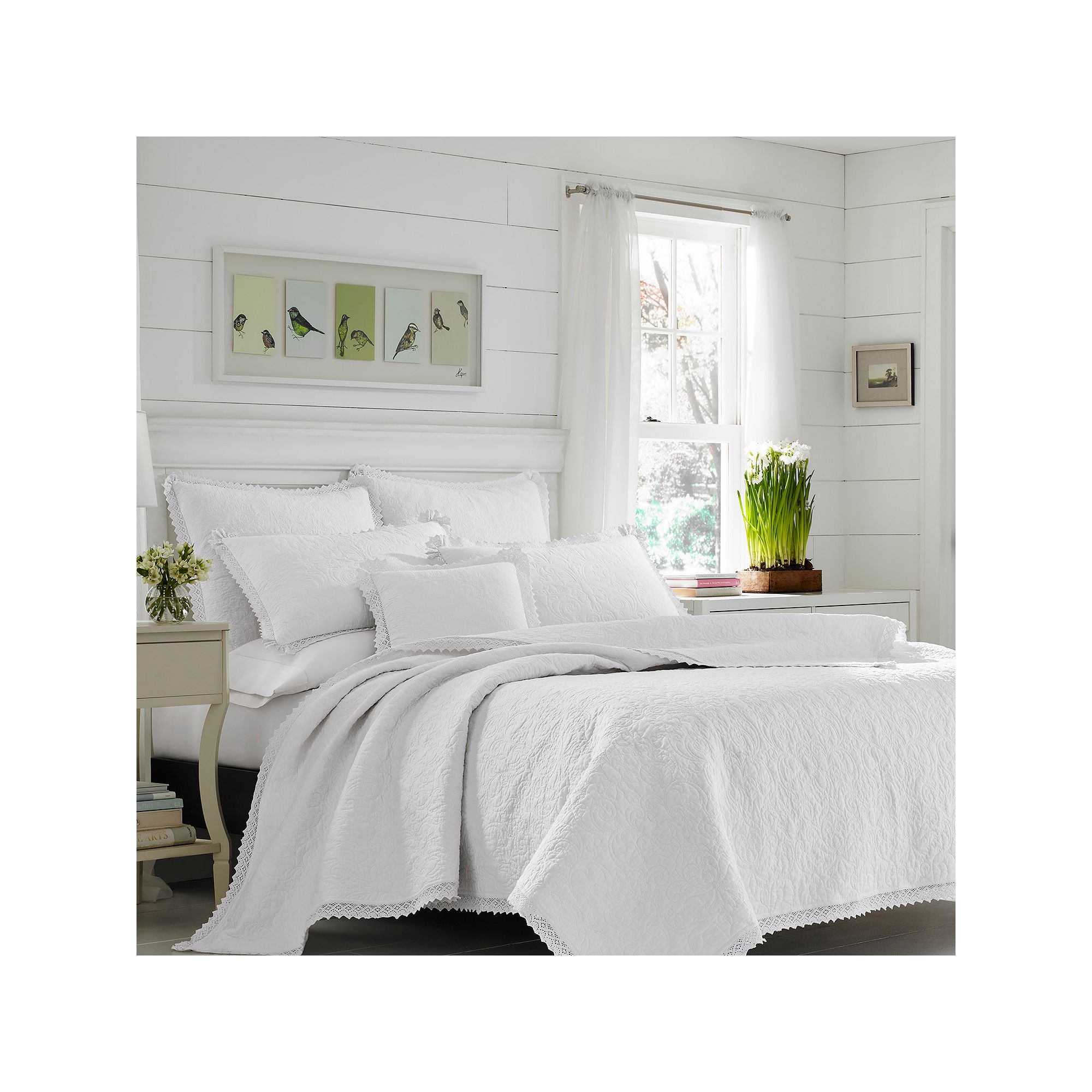 Laura Ashley Heirloom Crochet Quilt Set, White