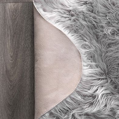 nuLOOM Terrell Faux Sheepskin Solid Shag Rug - 2' x 6'
