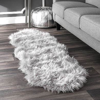 nuLOOM Terrell Faux Sheepskin Solid Shag Rug - 2' x 6'