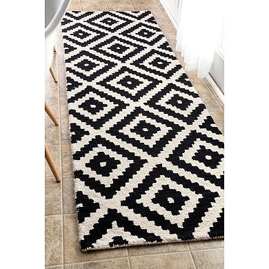 nuLOOM Kellee Geometric Wool Rug