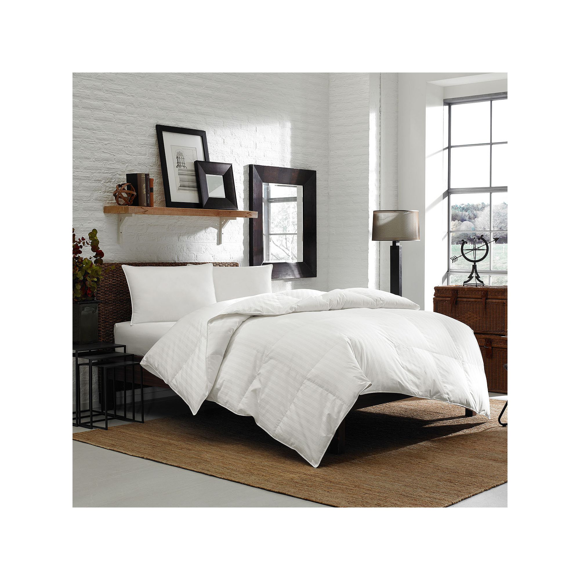 Eddie Bauer White Down Medium Warmth Comforter