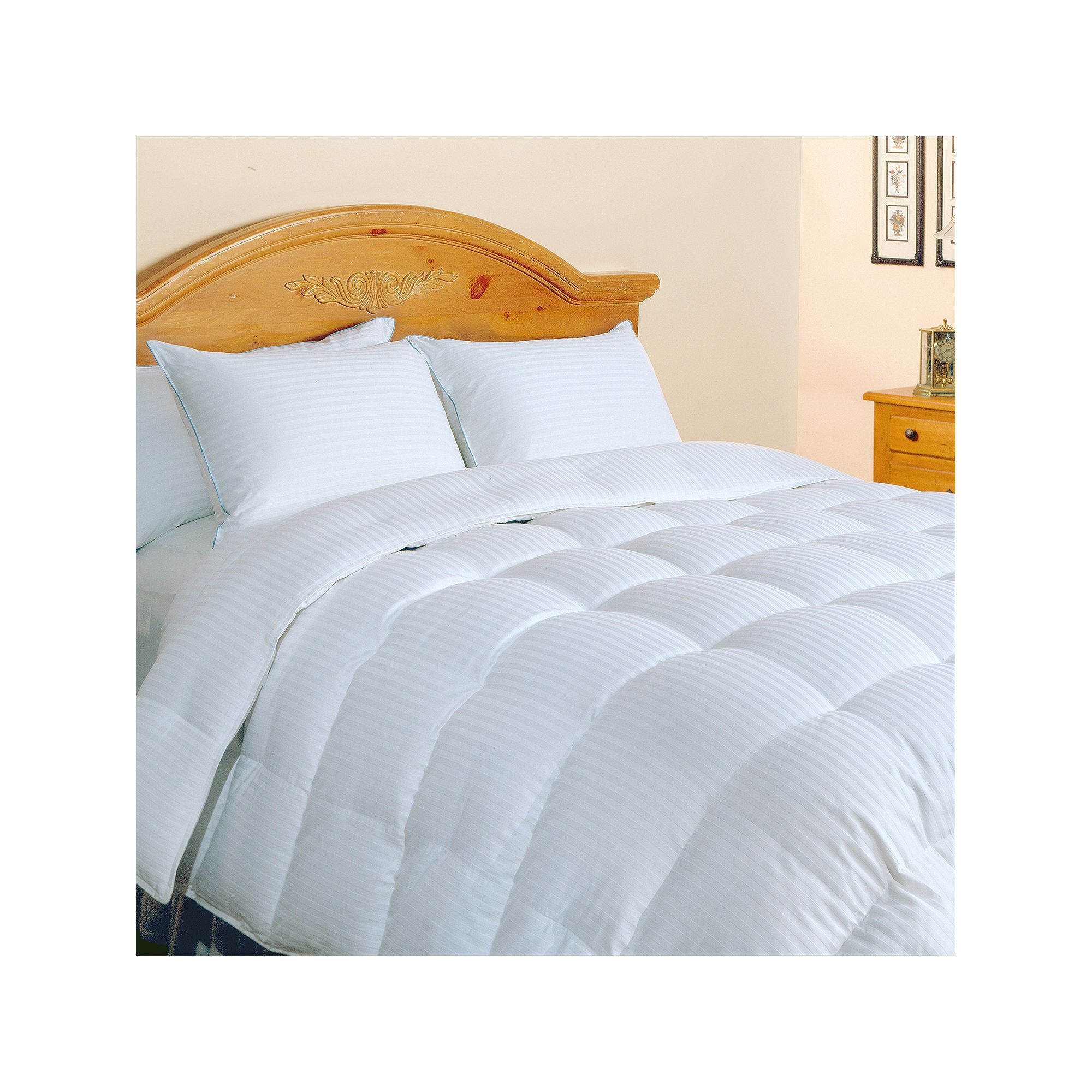 Royal Majesty 500 Thread Count Down Comforter, White