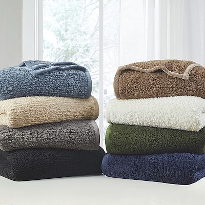 Woolrich fleece blanket hotsell