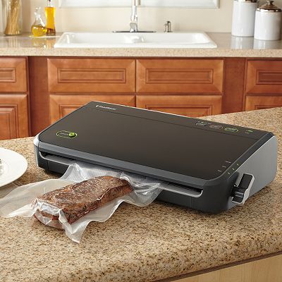 FoodSaver FM2100 Vacuum Sealing System outlet